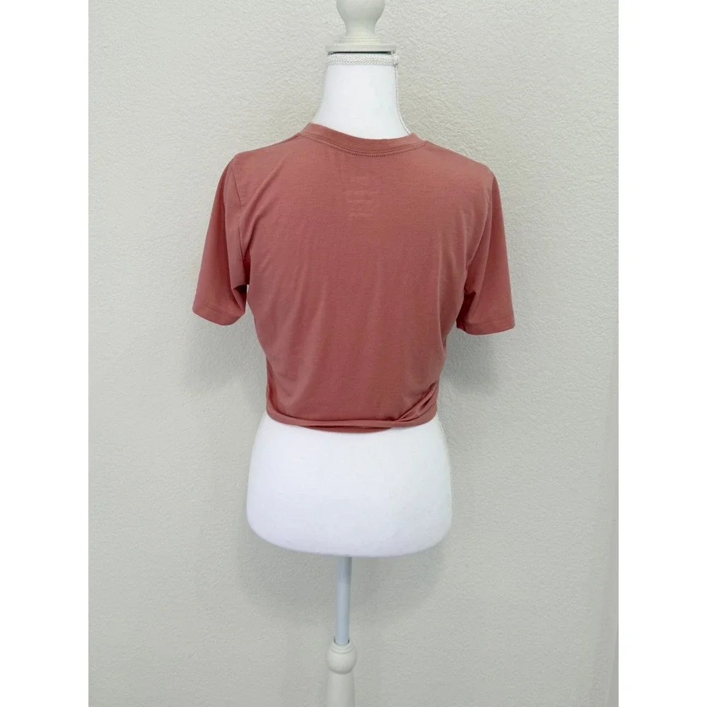 Nike Womens Slim Fit Crop Top Tee Dusty Rose Pink Short Sleeve Size Medium